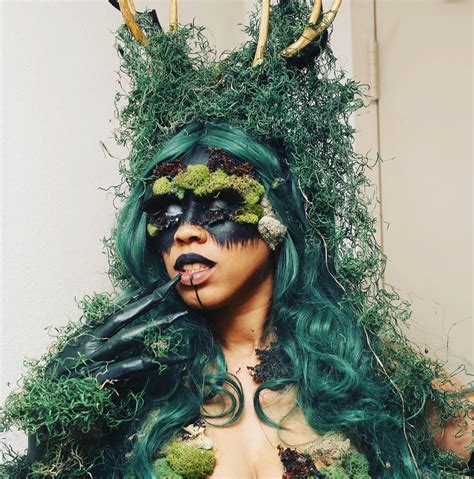 Get inspired by nature with a swamp witch costume